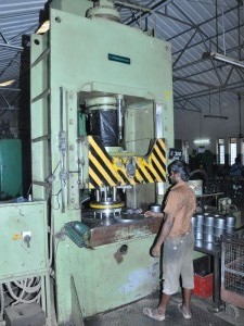 150 TON HYDRAULIC PRESS